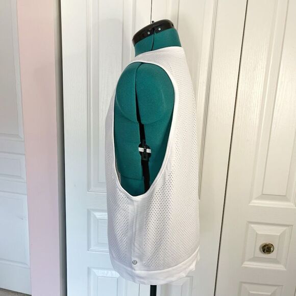 Lululemon Swiftly Lightweight Sleeveless Mesh Muscle Flowy Relax Fit Tank Top - Picture 3 of 10
